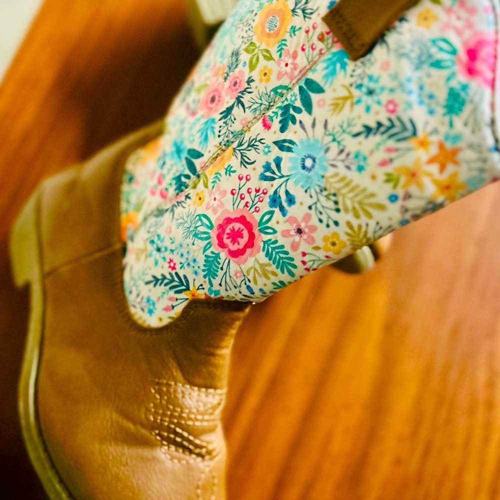 Kensie Girls Boots